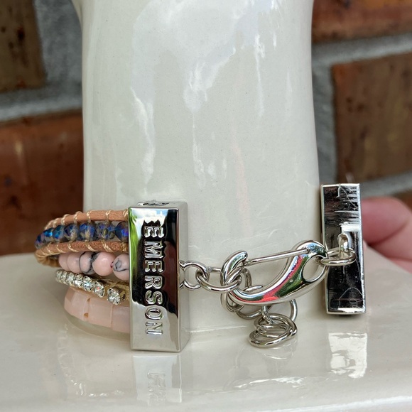 NEW IN PACKAGE - Victoria Emerson - layered clasp bracelet - Picture 5 of 5